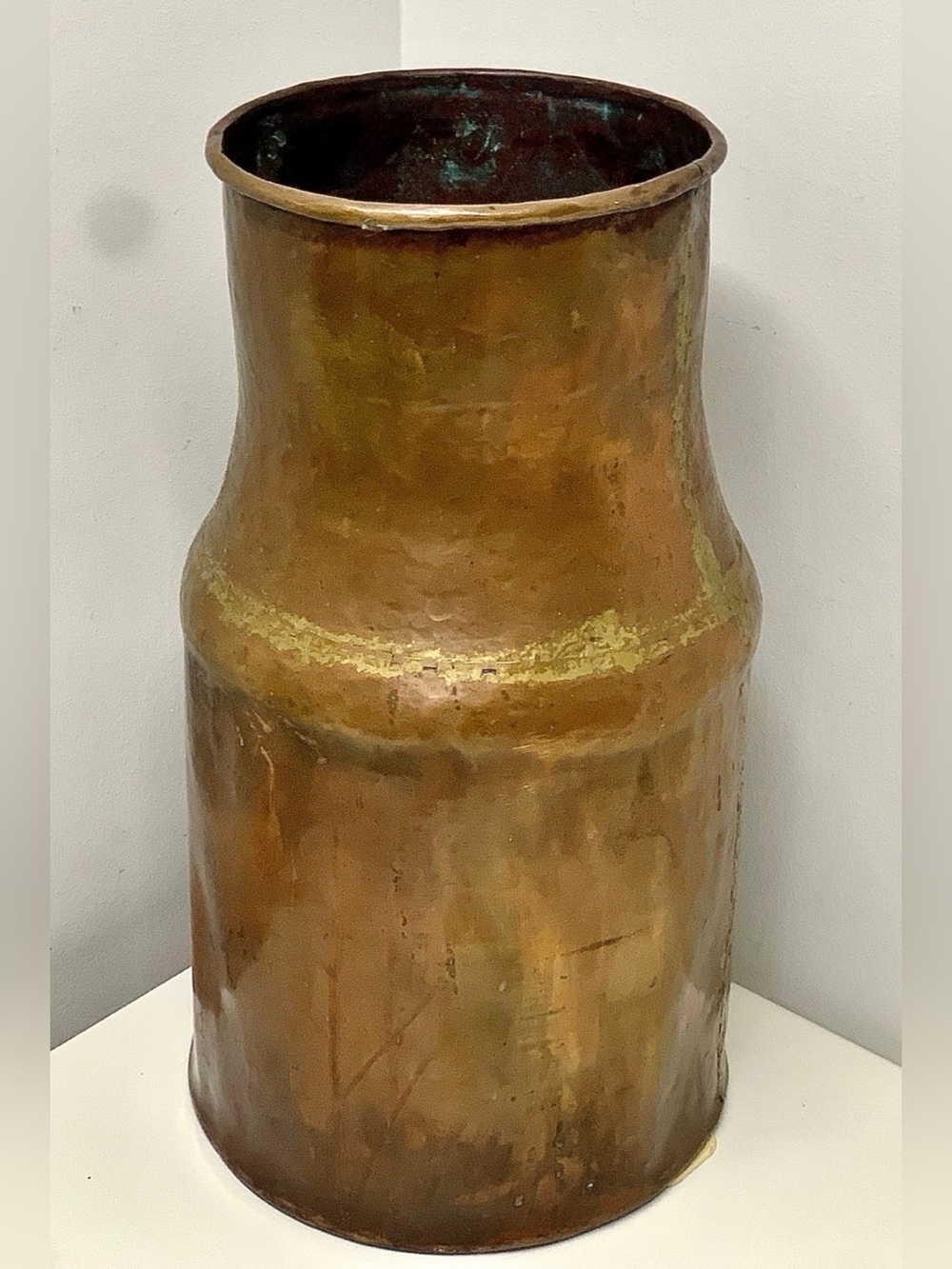 18th Century Antique Hammered Copper Brass Water Pitcher Vase Urn Jug - Picture 12 of 16